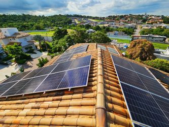 Instalação, Manutenção e Substituição de Placas Solares